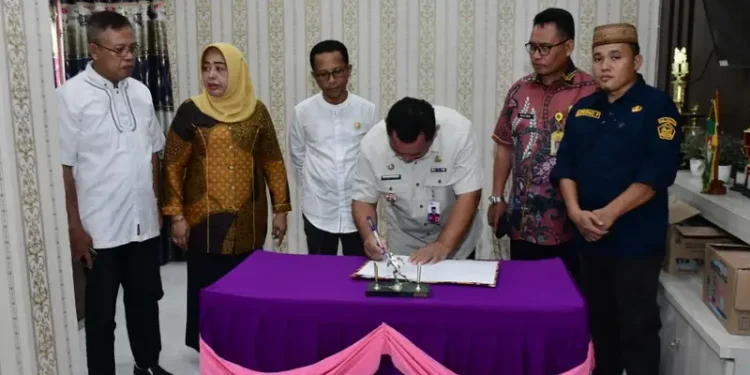 Sertijab Plt Kadis Perhubungan Pohuwato, Wabup Suharsi: Terima Kasih Pak Huntoyungo, Selamat Bertugas Pak Herdi