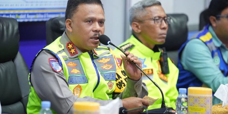 Kakorlantas Gandeng Rocky Gerung Bangun Peradaban Lalu Lintas, Terbuka Terima Kritik Konstruktif