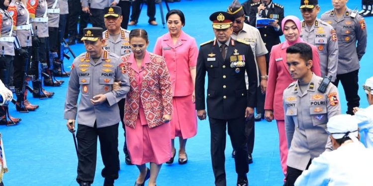 Kapolri Lepas Purnatugas Komjen (Purn) Ahmad Dofiri: Bhayangkara Sejati