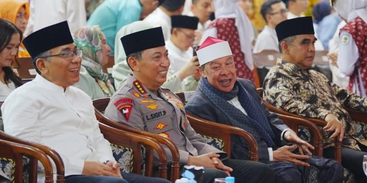 Kapolri Listyo Sigit Hadiri Haul di Ponpes Buntet Cirebon, Ajak Ulama dan Umaro Perkokoh Persatuan